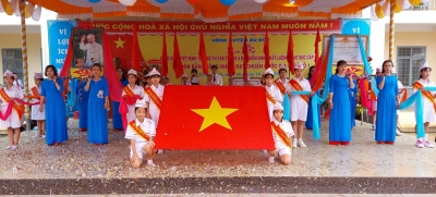 Trường Tiểu học Tân Thành A, huyện Bù Đốp đón nhận Bằng công nhận Trường đạt chuẩn Quốc gia mức độ 01