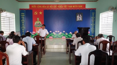 Phó Bí thư Thường trực Huyện ủy Bù Đốp  dự sinh hoạt chi bộ định kỳ Ấp Sóc Nê xã Tân Tiến