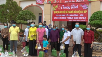 40 PHẦN QUÀ ĐẾN HỘI VIÊN HỘI NGƯỜI MÙ HUYỆN BÙ ĐỐP