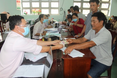 4,4 TỶ ĐỒNG CHO HỘ NGHÈO XÃ BIÊN GIỚI BÙ  ĐỐP