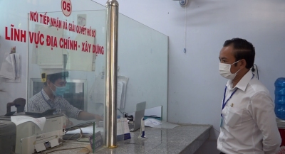 KIỂM TRA CÔNG TÁC THỦ TỤC HÀNH CHÍNH TRÊN ĐỊA BÀN HUYỆN