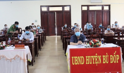 Hội nghị trực tuyến triển khai công tác phòng chống dịch covid 19 tại các khu nhà trọ, cơ sở sản xuất kinh doanh trên địa bàn huyện
