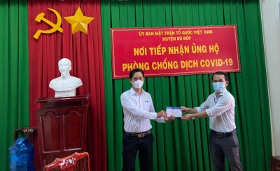 Ngân hàng Sacombank ủng hộ phòng chống dịch