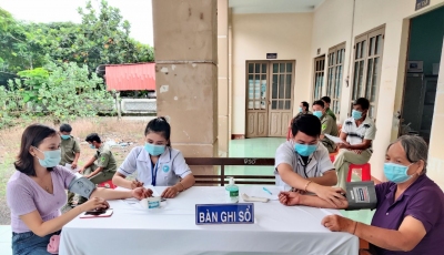 Thị trấn Thanh Bình: Hoàn thành tiêm vắc xin mũi 01 đợt 6 sớm hơn dự định