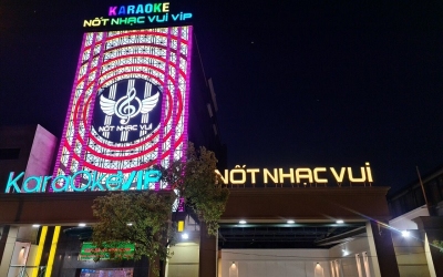 Thành phố Hồ Chí Minh cho mở lại dịch vụ spa, karaoke, vũ trường có điều kiện