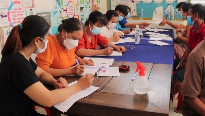 Bản tin Covid-19 lúc 18 giờ ngày 21/11/2021.