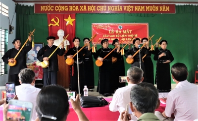 Ra mắt Câu lạc bộ Liên thế hệ tự giúp nhau thôn Tân Phước