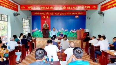 Phó bí thư Thường trực Huyện ủy dự sinh hoạt định kỳ chi bộ khu phố Thanh Xuân