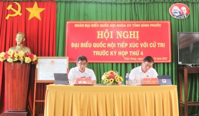 Đoàn đại biểu Quốc hội tỉnh Bình Phước tiếp xúc với cử tri huyện Bù Đốp trước kỳ họp thứ 4-Quốc hội khoá XV.