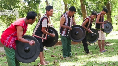 Sức sống mới của người S’tiêng nơi biên giới