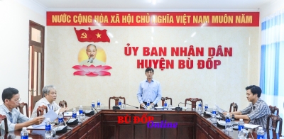 100% trẻ được bú sữa mẹ trong một giờ đầu sau khi sinh  tại TTYT huyện Bù Đốp.