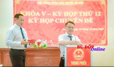 HĐND Bù Đốp lấy phiếu tín nhiệm đối với người giữ chức vụ do HĐND huyện bầu