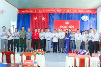 Đẩy mạnh phong trào “Toàn dân đoàn kết xây dựng đời sống văn hóa” mang lại hiệu quả tích cực trong đời sống Nhân dân.