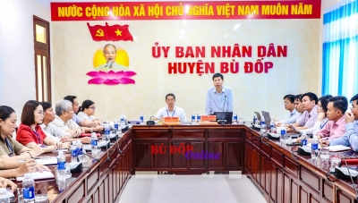 Lãnh đạo UBND huyện Bù Đốp làm việc với VNPT Bình Phước 