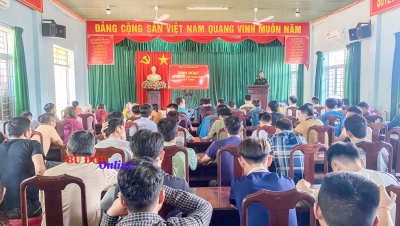 Bù Đốp: tổ chức sinh hoạt chính trị, chi trả phụ cấp trách nhiệm cho cán bộ khung B