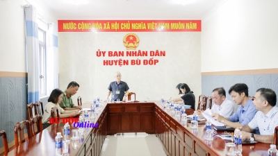 Bù Đốp: sơ kết công tác chăm sóc sức khỏe nhân