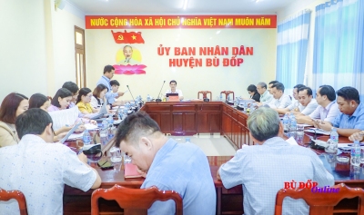 Bù Đốp: Họp Ban chỉ đạo “Ngày toàn dân đưa trẻ đến trường”