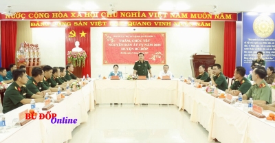 Bộ tư lệnh Quân khu 7 thăm chúc tết tại Bù Đốp